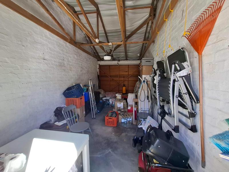 To Let 3 Bedroom Property for Rent in Land and Zeezicht Western Cape